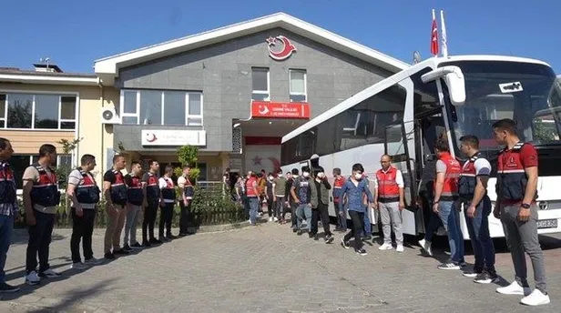 İstanbul Valiliği duyurdu: Son 1 haftada 17 bin göçmen sınır dışı edildi-3