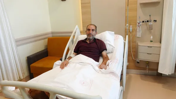 halsizlik-ve-bas-donmesi-sikayetiyle-gitti-karnindan-20-santimlik-kitle-cikarildi-1649935747260.jpg Halsizlik ve baş dönmesi şikayetiyle gitti karnından 20 santimlik kitle çıkarıldı-4