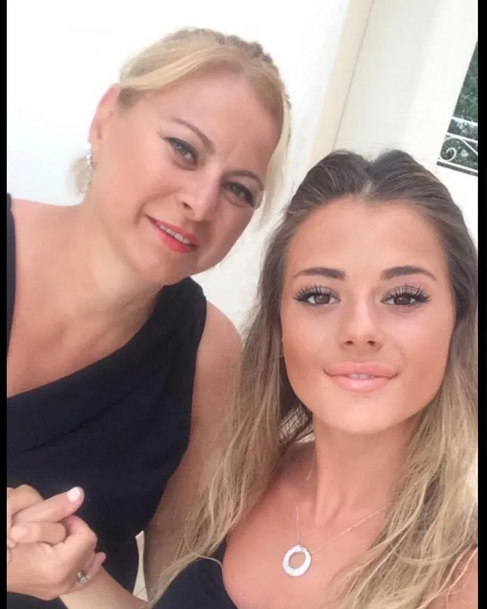 bez-bebekin-pompirikyasiydi-elif-ceren-balikcidan-kahreden-paylasim-yillar-gecse-de-aklim-hala-gittigin-o-gund-1705843814833.jpg Bez Bebek'in Pompirikya'sıydı! Elif Ceren Balıkçı’dan kahreden paylaşım! “Yıllar geçse de aklım hala gittiğin o günde...”-4