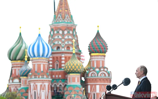 Putin Şi Cinping’i yanına aldı gövde gösterisi yaptı! Moskova’da Zafer Günü: Trump’a “altın kubbe” mesajı | Türk İHA'ları da sergilendi - 3