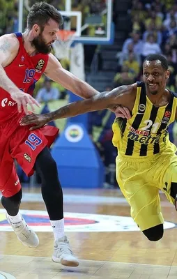 Fenerbahçe CSKA'yı ezdi geçti
