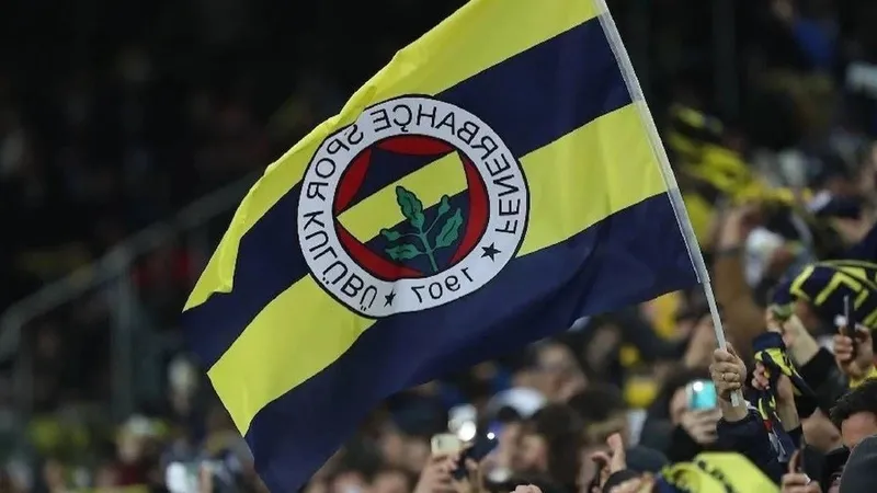 uefadan-flas-karar-fenerbahcenin-cezasinda-degisiklik-1-maca-dusurdu-1712593089365.jpeg