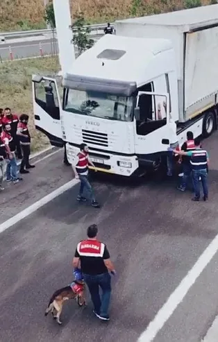 Jandarmadan nefes kesen uyuşturucu operasyonu