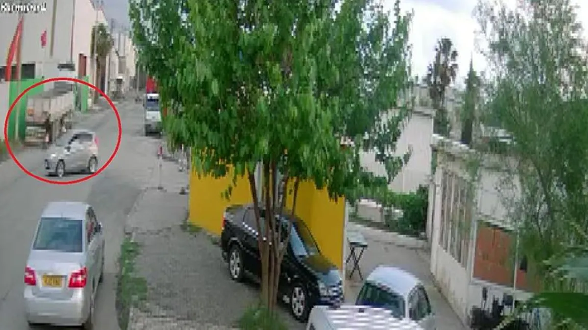 Hatay'da korkunç kaza kamerada! Motosikletle TIR’a çarpan 16 yaşındaki Bedirhan hayatını kaybetti
