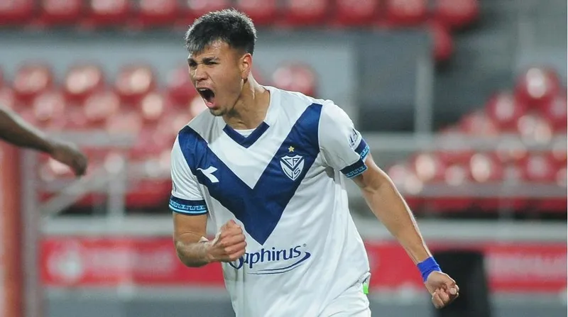 yeni-enzo-fenerbahceye-orta-sahaya-20lik-yildiz-1725887588991.jpeg Genç futbolcuyu daha önce Porto ve Benfica istedi.