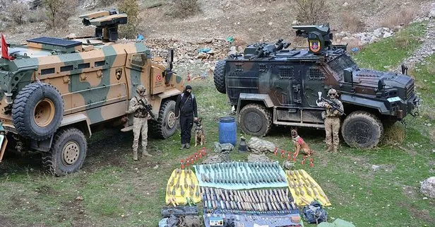 Hakkari’de PKK’lı teröristlere ait 4 sığınakta silah ve mühimmat ele geçirildi