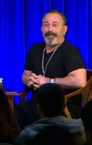 Sabah yazarından Cem Yılmaz'a sert eleştiri: İçi boş bir politikliğe...