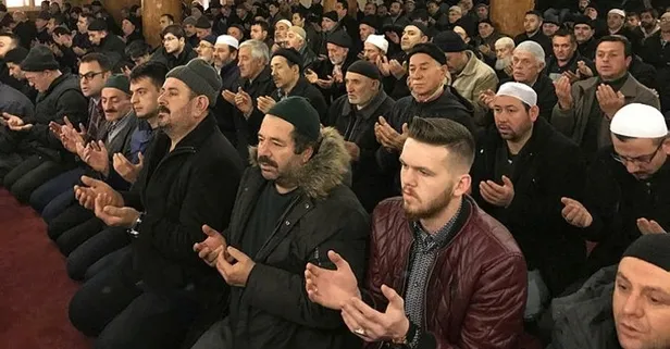 Mehmetçik için 90 bin camide dualar edildi