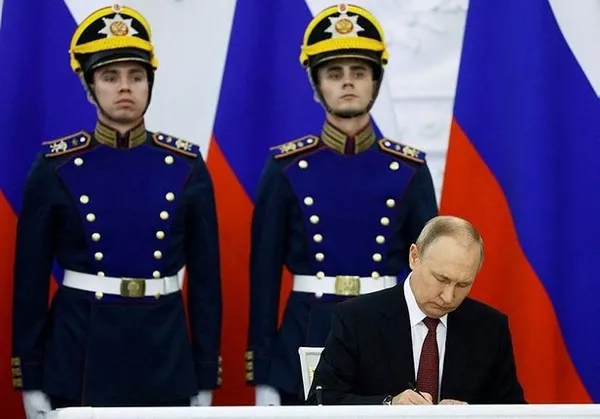 son-dakika-putinden-4-bolgenin-ilhakina-onay-1664954275538.jpeg SON DAKİKA! Putin'den 4 bölgenin ilhakına onay-2