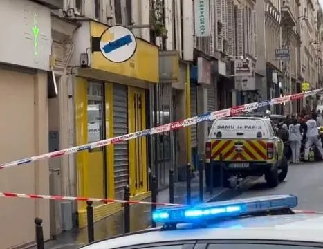 Paris’te kanlı saldırı! 3 kişi hayatını kaybetti