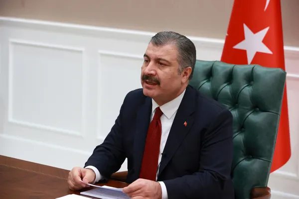 son-dakika-saglik-bakani-fahrettin-kocadan-koronavirus-bilim-kurulu-toplantisinin-ardindan-onemli-aciklamalar-1635357508123.jpg