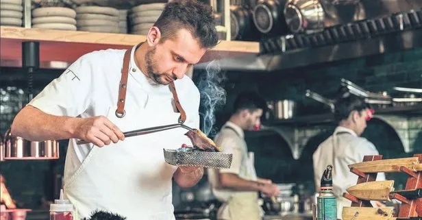 Fatih Tutak’ın bir anda yıldızı patladı! Restoranında yer bulamayan ünlüler ’hatır telefonuna’ sarıldı