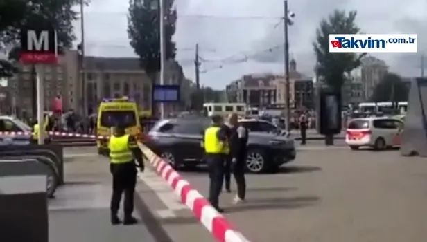 Amsterdam tren istasyonunda silah sesleri
