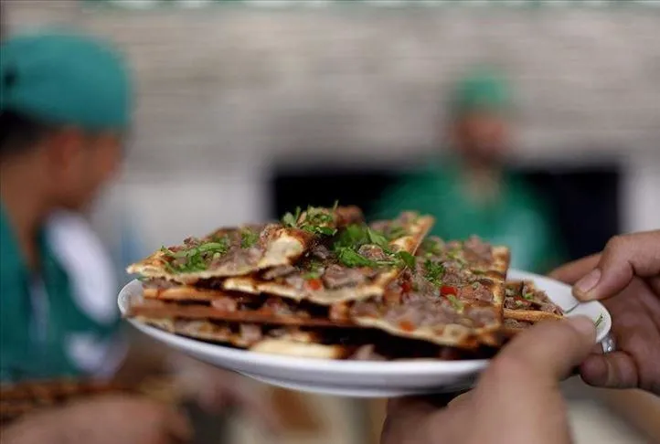 Etli ekmekte yok yok