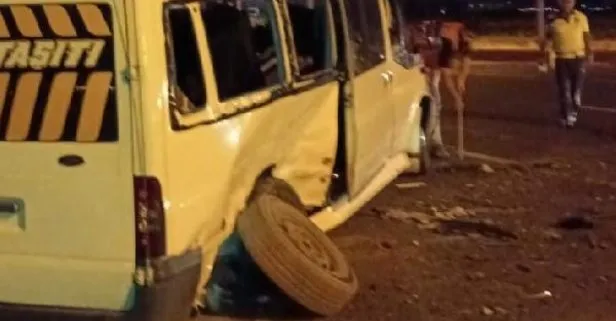 Diyarbakır’da korkunç kaza! Cezaevi servis minibüsü ile otomobil çarpıştı: 12 yaralı