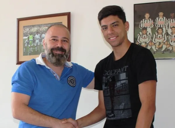 1581499833833.jpg Trabzonspor'dan flaş transfer hamlesi! Genç yıldıza kancayı taktı-1