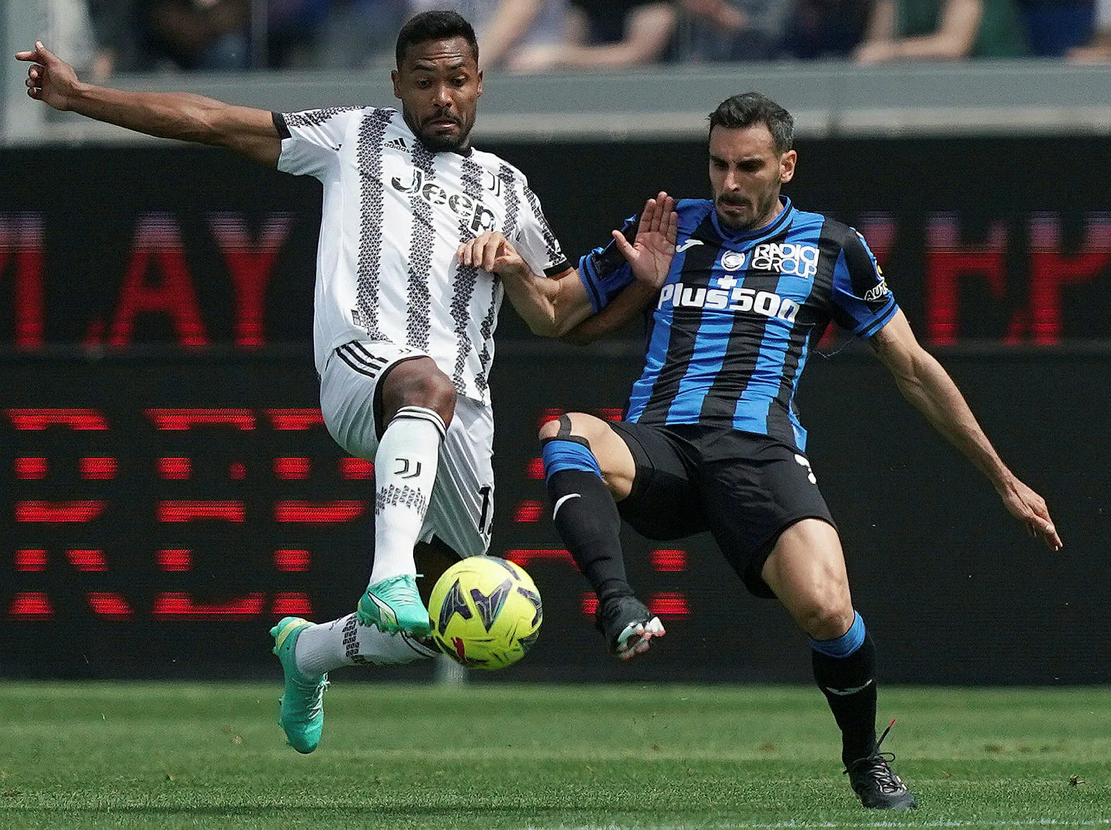 Okan Buruk listeyi verdi! Tam 5 dünya yıldızı - 17