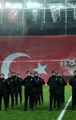 Şehit ailelerine yardım maçında 50 milyon TL toplandı!