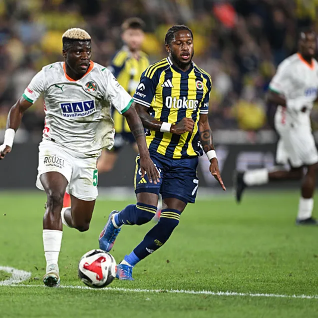 Everton Fred için yeniden devrede!