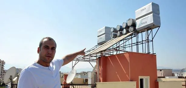 Komşuyu ’afiş’e etti!