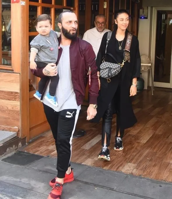 Berkay Şahin ve eşi Özlem Şahin Arda Turan'ın mekanına gitti! - 3