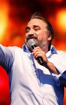 Volkan Konak'ın sahne aldığı mekanda silahlı kavga