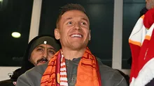 Przemyslaw Frankowski resmen Galatasarayda! Yıldız futbolcu İstanbula ayak bastı