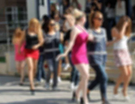 Kiralık evlere fuhuş baskını! 55 gözaltı