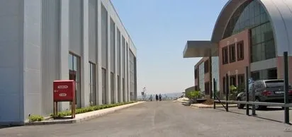 Türkiye'nin ilk özel rakı fabrikasının temeli, İzmir'in Menderes ilçesi Tekeli beldesinde atıldı