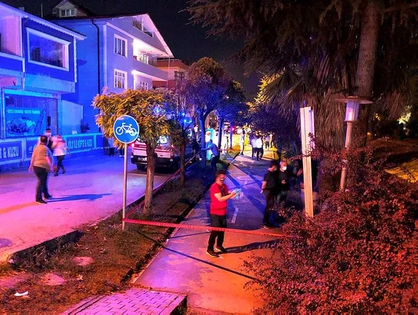 Adapazari Nda Irakli Genc Adam Koprunun Ayaklarina Kendini Asti Takvim