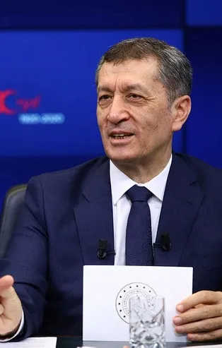Son dakika: Milli Eğitim Bakanı Ziya  Selçuk'tan velilere karne