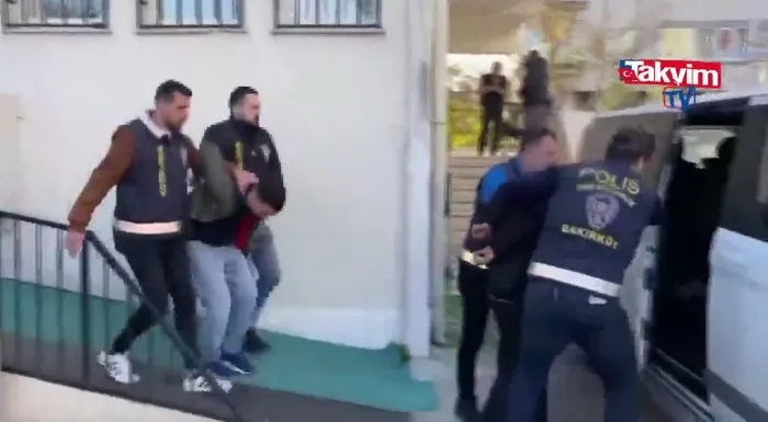-istanbul-bakirkoyde-orduya-ve-askere-hakaret-ederek-yayin-yapan-4-kisi-yakalandi-1703498821539.jpeg