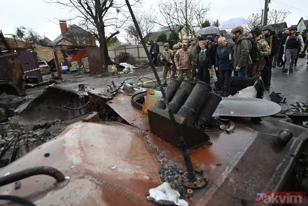 SON DAKİKA: Ursula von der Leyen ve Josep Borrell Ukrayna'da Buça Kiev'i ziyaret etti - 1