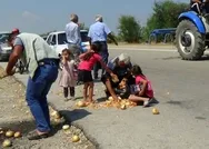 Akşenerin ekibinden yeni tiyatro! Para etmiyor diye dökülen soğanlar Akşener ayrılınca geri toplandı