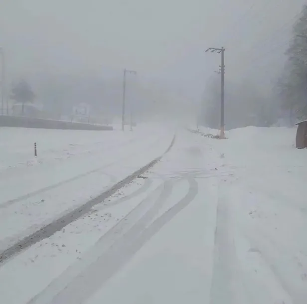 istanbula-kar-yagacak-mi-ne-zaman-meteoroloji-29-30-31-mart-2023-istanbul-hava-durumu-istanbul-valiligi-uyardi-1680034606338.jpeg ❄İstanbul'a kar yağacak mı, ne zaman? Meteoroloji 29-30-31 Mart 2023 İstanbul hava durumu! İstanbul Valiliği uyardı! Bu gece...-3