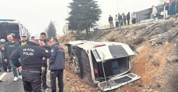 Muğla’da yolcu minibüsü şarampole devrildi! 15 kişi yaralandı!
