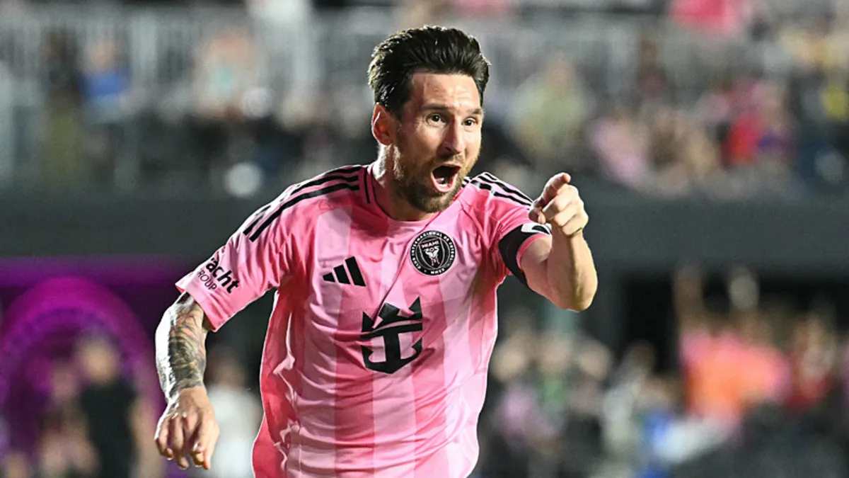 Ronaldo'ya Messi şoku! Dünyanın en zeki futbolcuları belli oldu