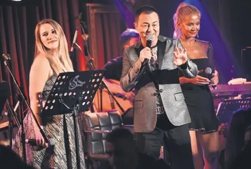 Serdar Ortaç'ın Cansu Dere için yazdım dediği Nehir Gözlüm parçası bakın aslında kimin için yazmış!