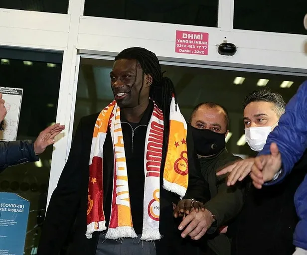 takvim.com.tr transferi yazmıştı! Galatasaray'ın yeni transferi Bafetimbi Gomis İstanbul'a geldi-8