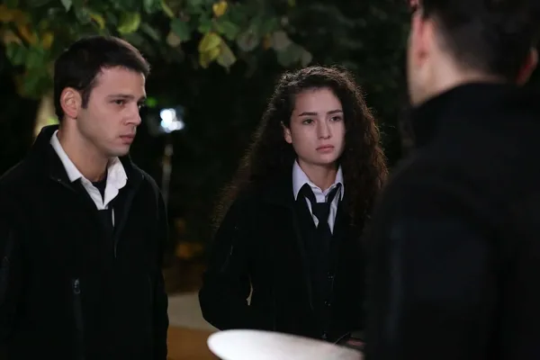 kardeslerim-68-bolumde-neler-yasanacak-akif-herkesi-soka-ugratiyor-iste-yeni-bolumden-ipuclari-1668708600085.jpg Kardeşlerim 68. bölümde neler yaşanacak? Akif herkesi şoka uğratıyor! İşte yeni bölümden ipuçları...-3