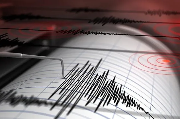 Son dakika: Antalya’da korkutan deprem