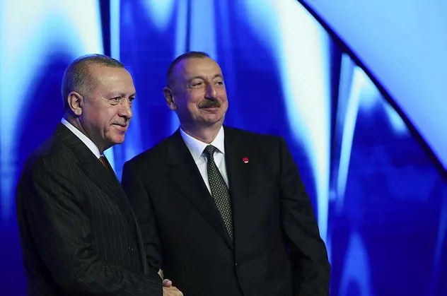 Başkan Erdoğan'dan TANAP paylaşımı: Avrupa'yla Asya’yı bir kez daha birbirine bağlıyoruz