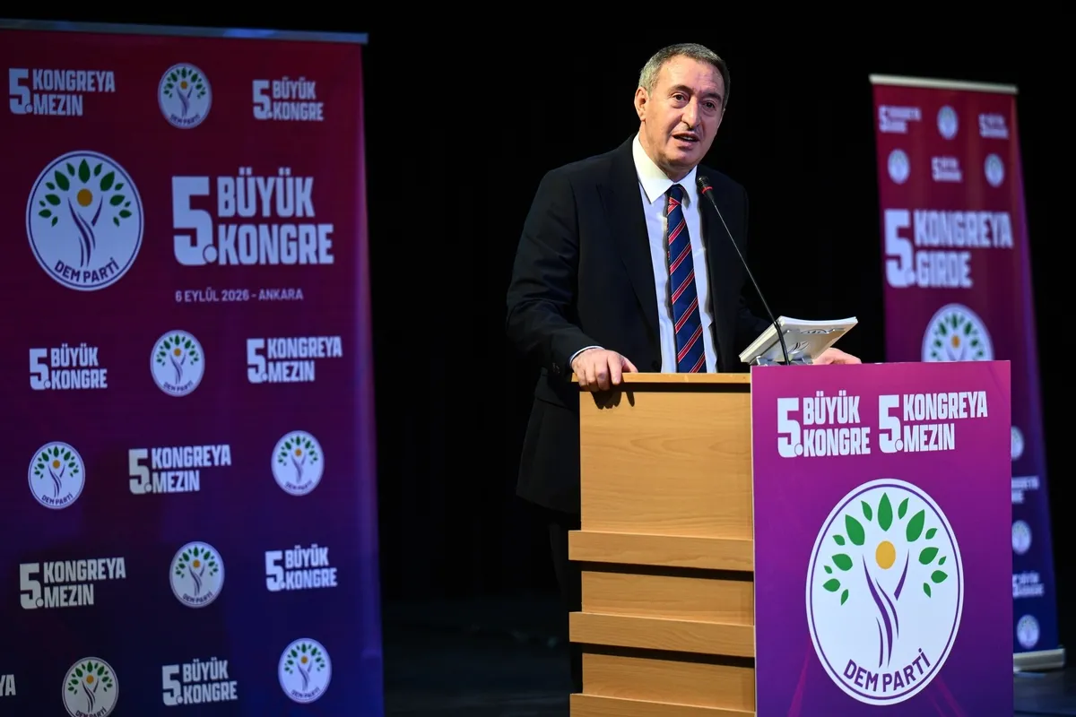 1788697208779.jpeg DEM Parti kongresinde Bakırhan ve Hatimoğulları güven tazeledi... "Terörsüz Türkiye" vurgusu-2