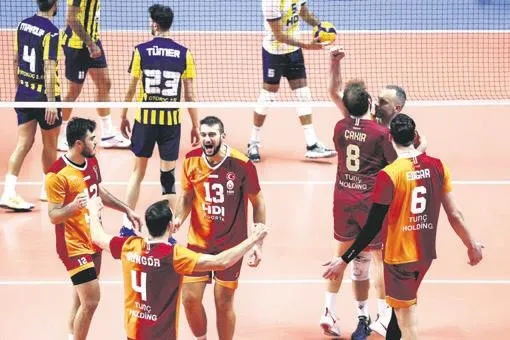 galatasaray-teknik-direktoru-okan-buruk-karagumruk-maci-sonrasi-aciklamalar-yapti-1667003140541.jpeg