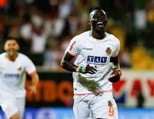 Beşiktaş’a Cisse’den kötü haber