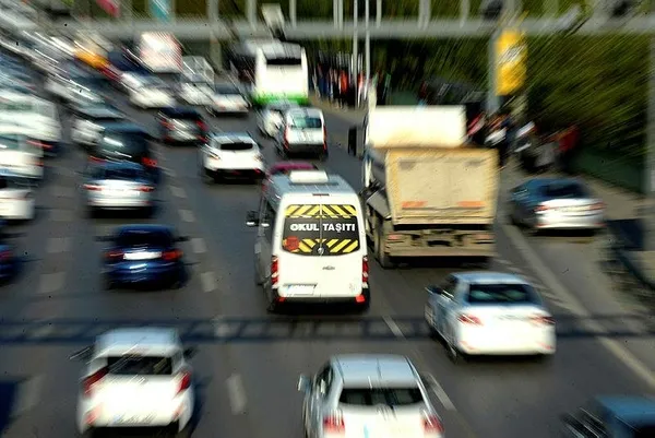 ankarada-okul-servis-ucretlerine-yuzde-70-zam-yakin-mesafe-yillik-10-bin-400-tl-oldu-1692889517339.jpeg Ankara'da okul servis ücretlerine yüzde 70 zam: Yakın mesafe yıllık 10 bin 400 TL oldu-5