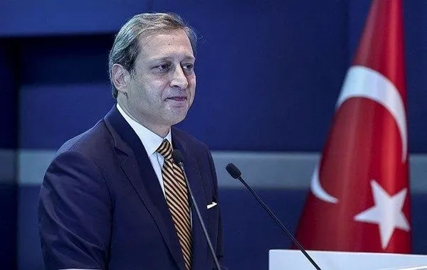 Galatasaray’ın 38. Başkanı Burak Elmas oldu: Eşref Hamamcıoğlu'na 41 oy fark atan Elmas kongreyı kazandı-3