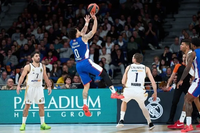 real-madrid-anadolu-efes-maci-tarihe-gecti-tam-3-saat-4-dakika-surdu-1704582757607.jpeg Real Madrid - Anadolu Efes maçı tarihe geçti! Tam 3 saat 4 dakika sürdü-2