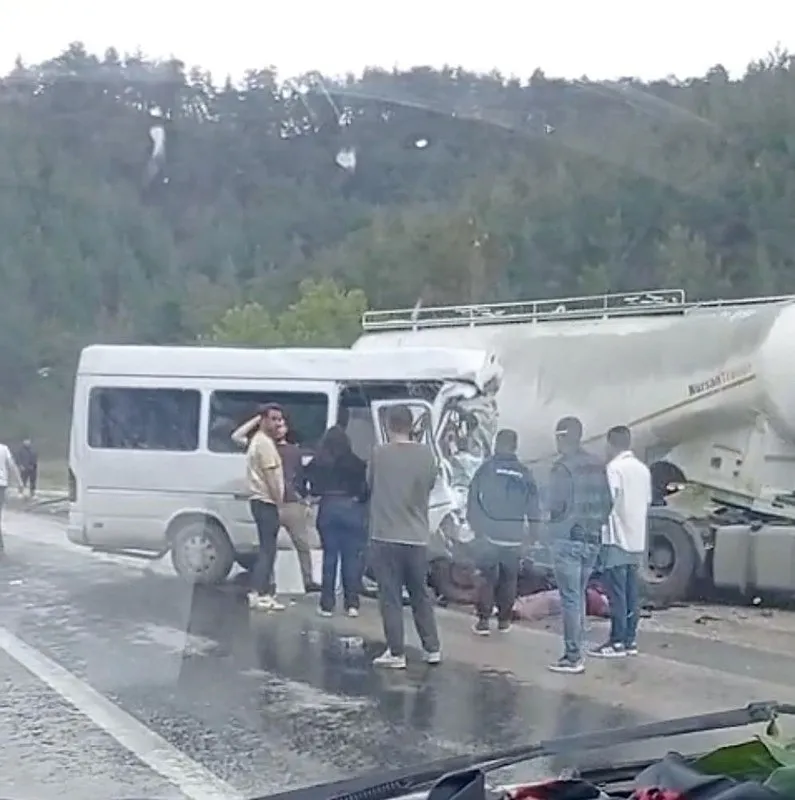 isparta-antalya-yolunda-feci-kaza-7-kisi-hayatini-kaybetti-1775662991718.jpeg Isparta-Antalya yolunda feci kaza: 7 kişi hayatını kaybetti-3