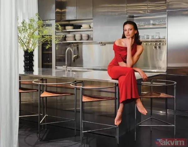 Leoparlı koltuk ve yataktaki ayna olay oldu! Serenay Sarıkaya'nın evi olay oldu! "Banu Alkan görmesin kıskanır" - 2